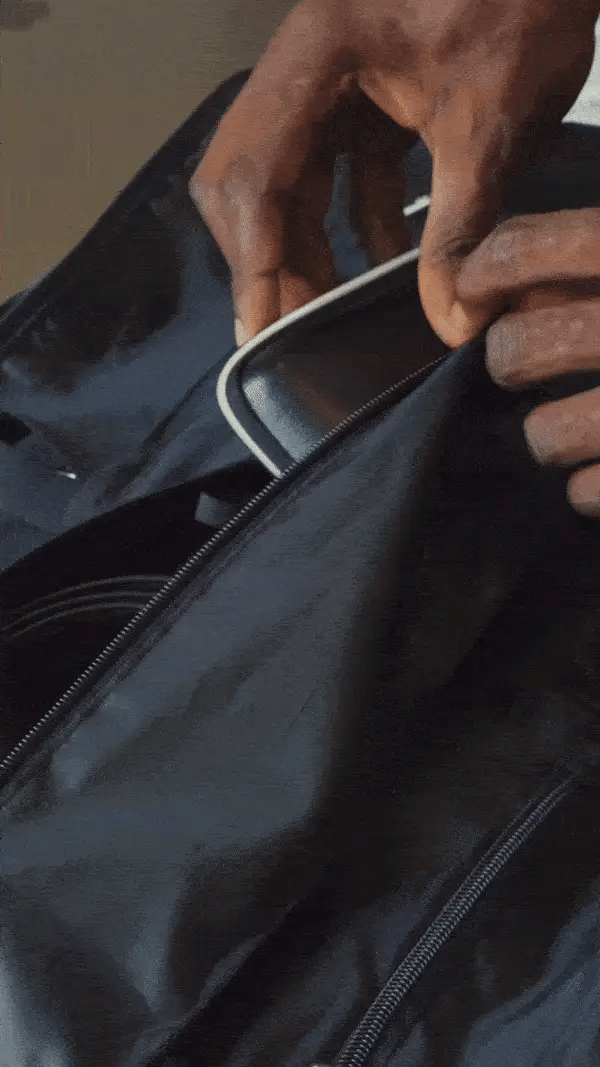 Ajebo travel bag with rollers